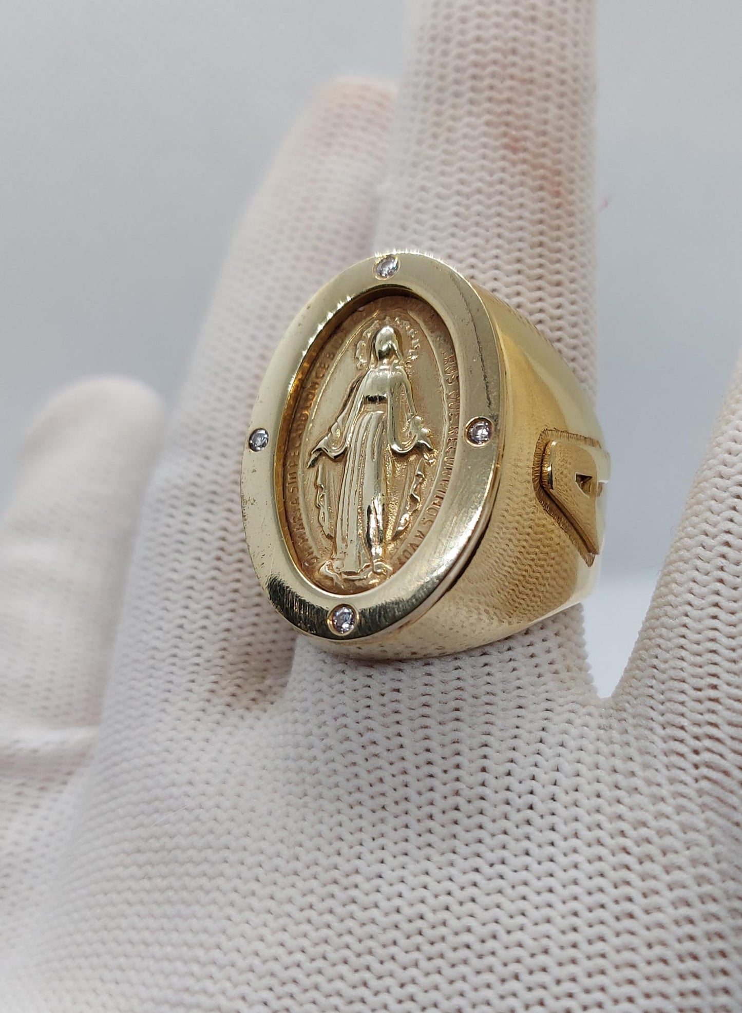 Anillo Virgen